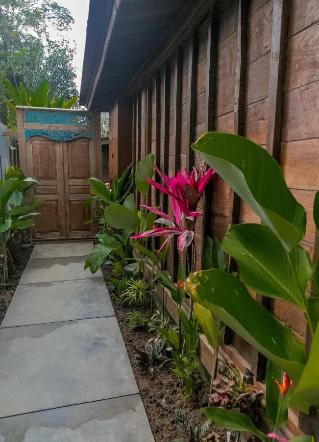 Benisari Batik Garden Cottage Ubud  Bagian luar foto